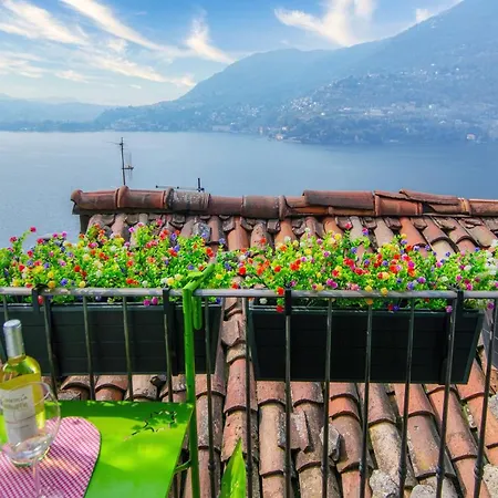 Apartment Altido Amazing House With Balcony & View
