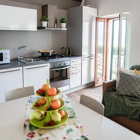 Altido Amazing House With Balcony & View Appartamento