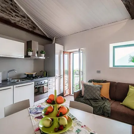 דירה Altido Amazing House With Balcony & View *